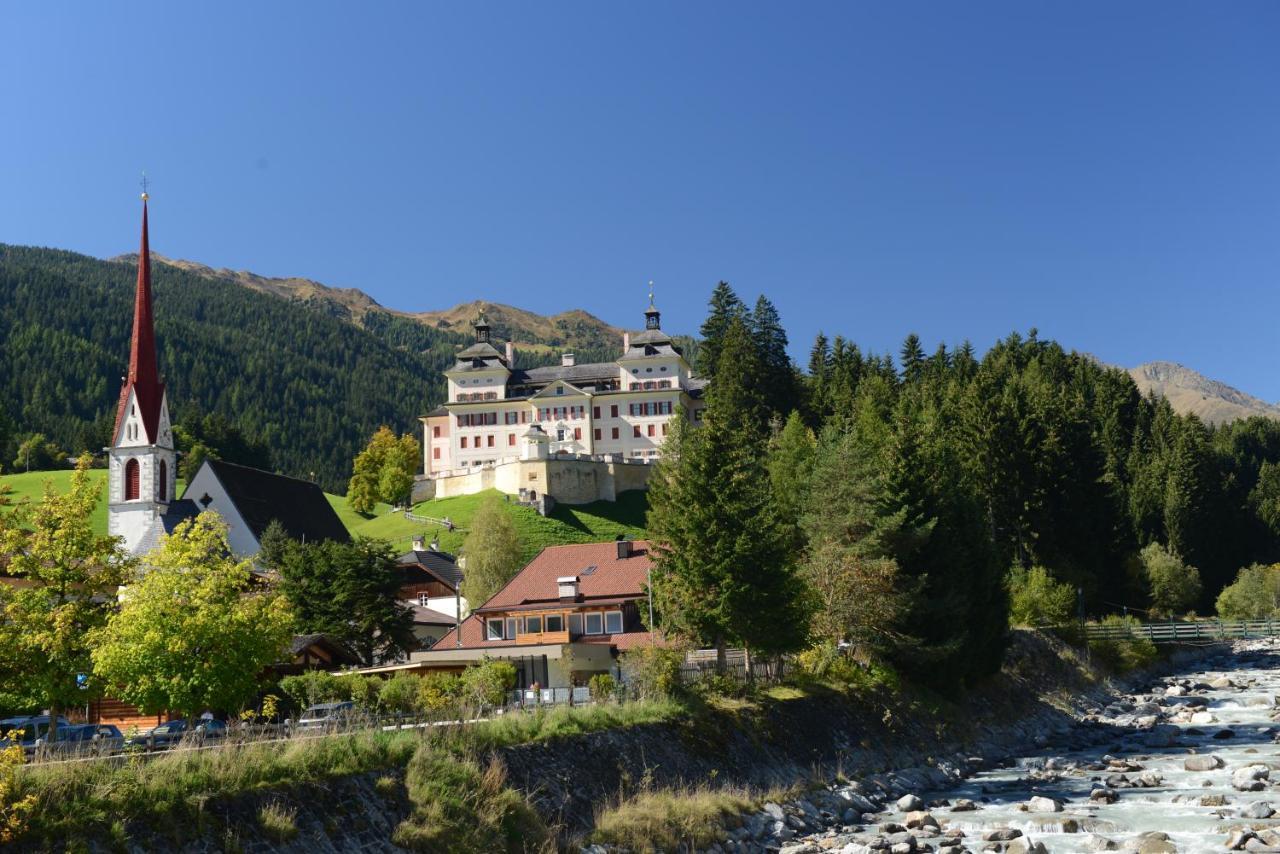 Naturhotel Haller Racines Bagian luar foto